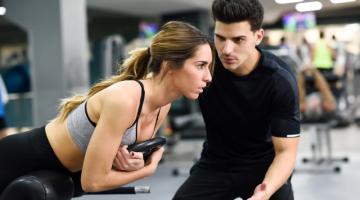 How to Choose a Personal Trainer: 6 Things to Look For