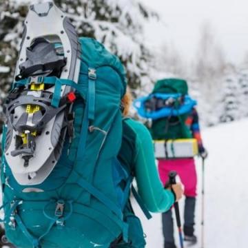 6 Winter Hiking Tips for Staying Safe and Warm