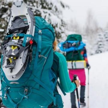 6 Winter Hiking Tips for Staying Safe and Warm